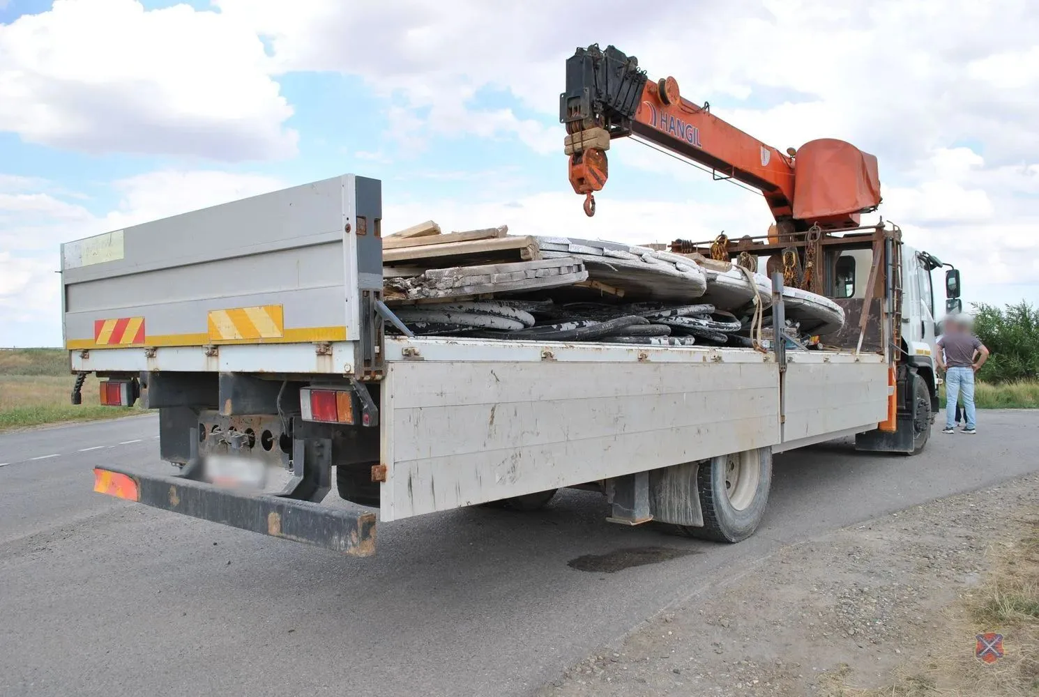 В Котельниковском районе полицейские раскрыли крупную кражу — с местного предприятия похитили около 