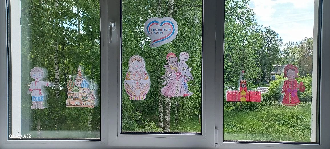 🇷🇺 Всероссийская акция «Окна России» в лагере «Звёздный»

Дорогие друзья! По всей стране люди укра