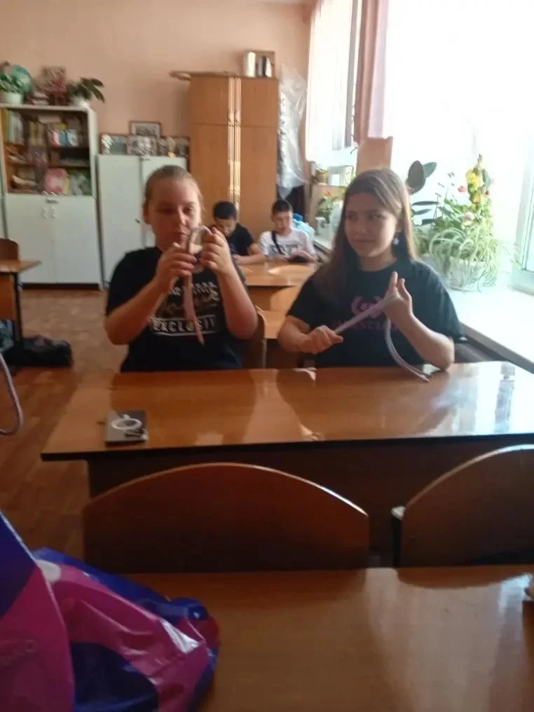 🔥 Вот это денёк в «Юнармейском»! 🔥

Наши ребята сегодня не скучали:

⚫ Сначала тренировались вязат