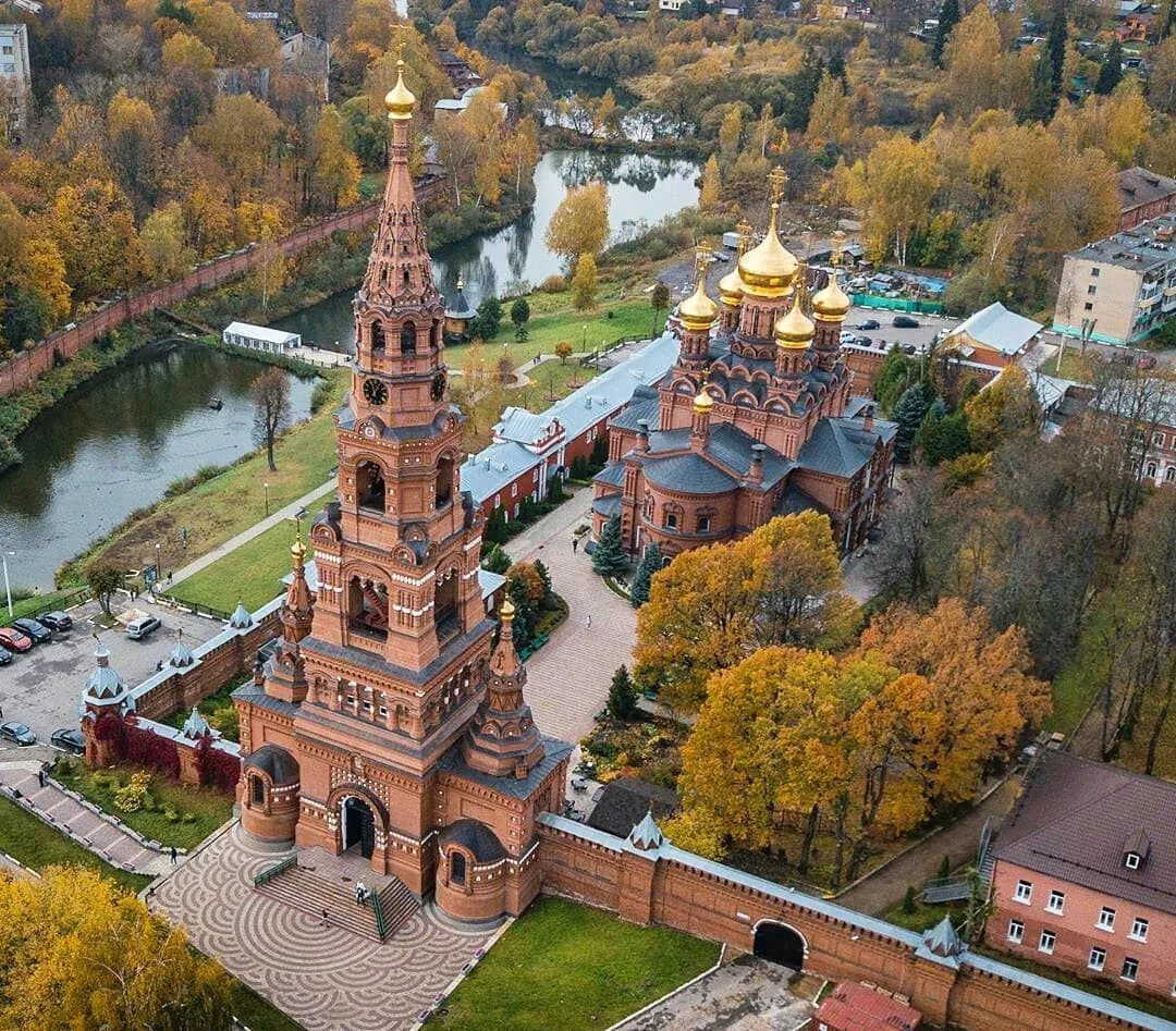 Гефсиманский Черниговский скит

После благословения митрополита Филарета в 1844 году был основан Геф