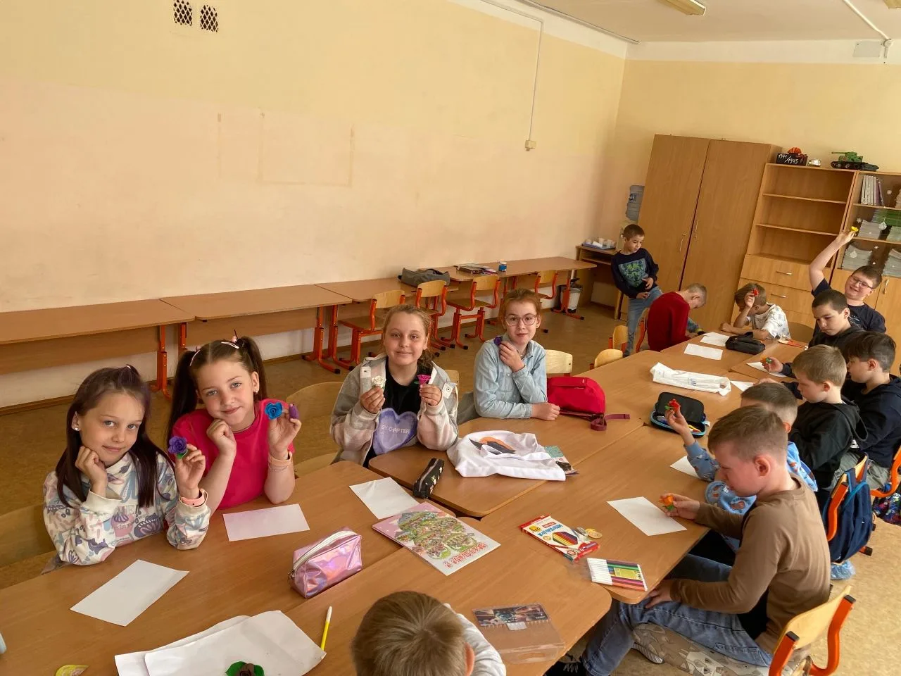 День творчества в пришкольном лагере: море впечатлений!
  
  Сегодня в нашем пришкольном лагере прош