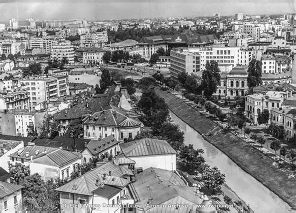В рамках цикла лекций «АРХИТЕКТУРА ВОЗРОЖДЕНИЯ: ГОРОДА СССР И МИРА ПОСЛЕ 1945 года» 2 июня прошла ле