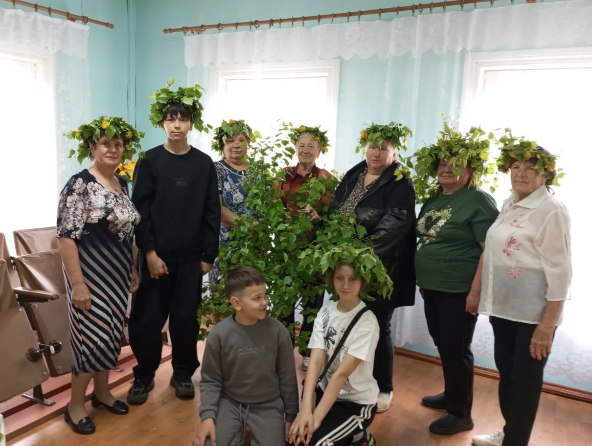 В Соловецком дружно отметили праздник Святой Троицы: https://bogovarovodk.ru/item/2481891