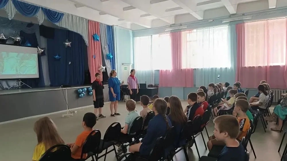 Четвертый день нашего летнего лагеря окончен! Он был невероятно насыщенным и пролетел незаметно⚡️

 