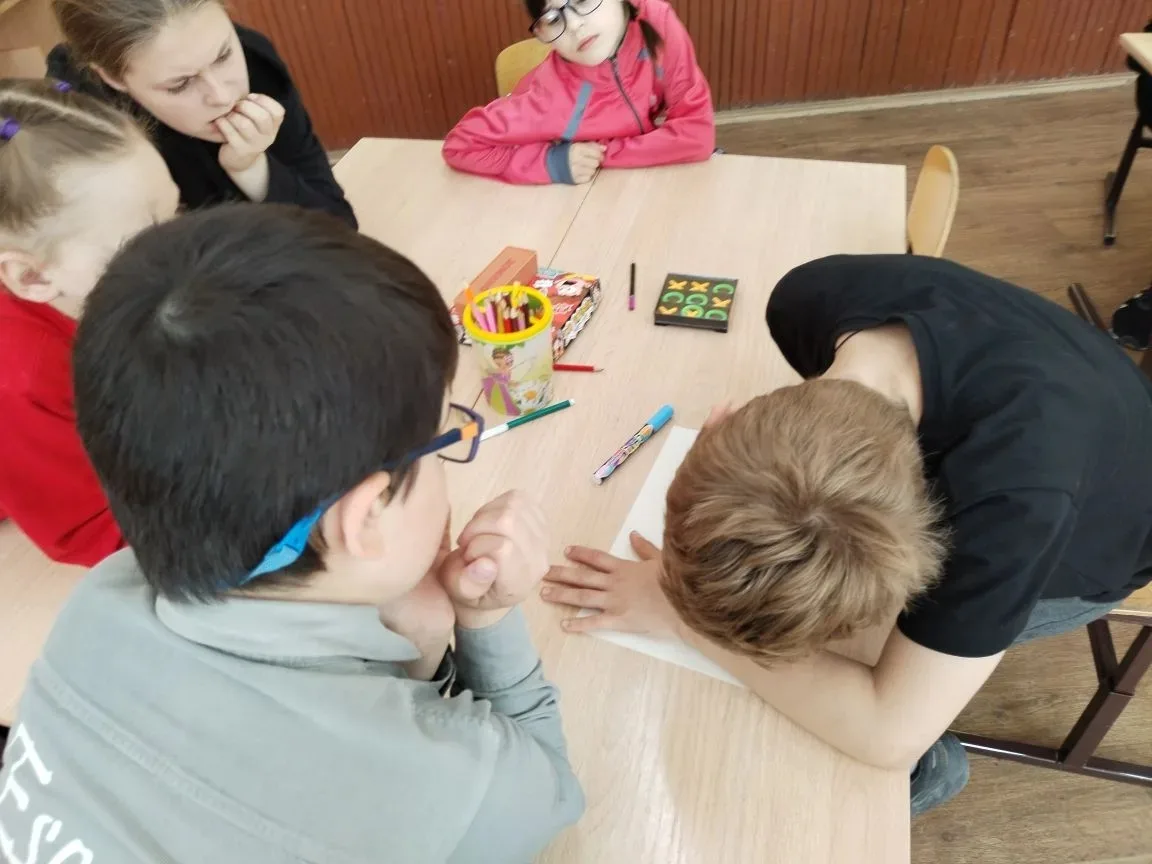 В пришкольном лагере «Родничок» прошли мероприятия, посвящённые Дню рождения Республики Карелия. Реб