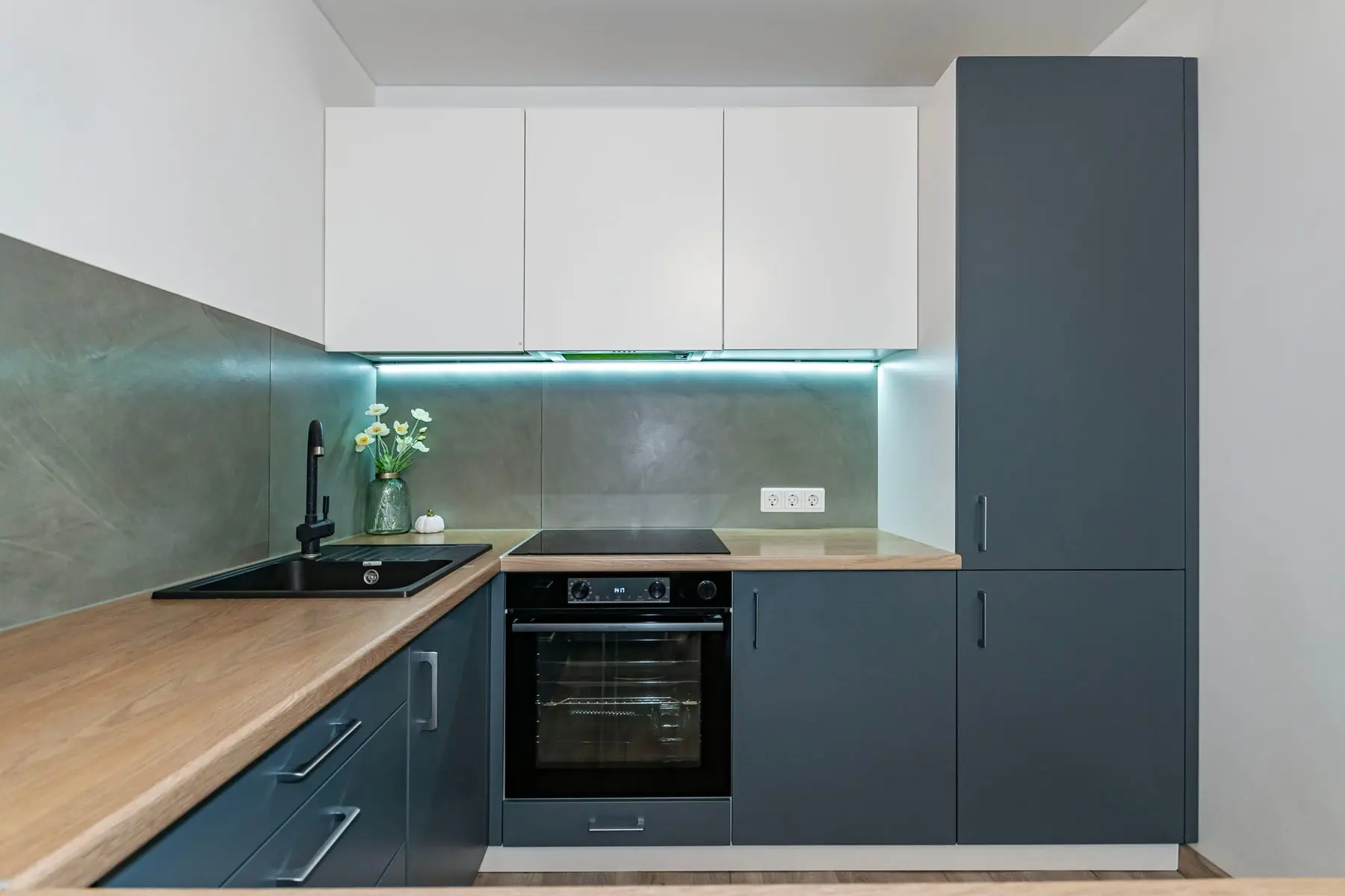 В продаже 1к квартира

📍Район: Краснолесье
ЖК Ньютон парк
ул. Краснолесья, 10/3
12 / 21 этаж
Площад