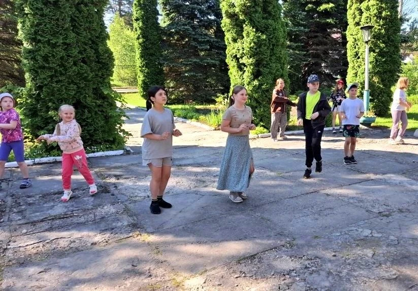 Пятый день в «Берёзке»: лето в самом разгаре, а счастье — в мелочах! 
Пятый день в нашем пришкольном