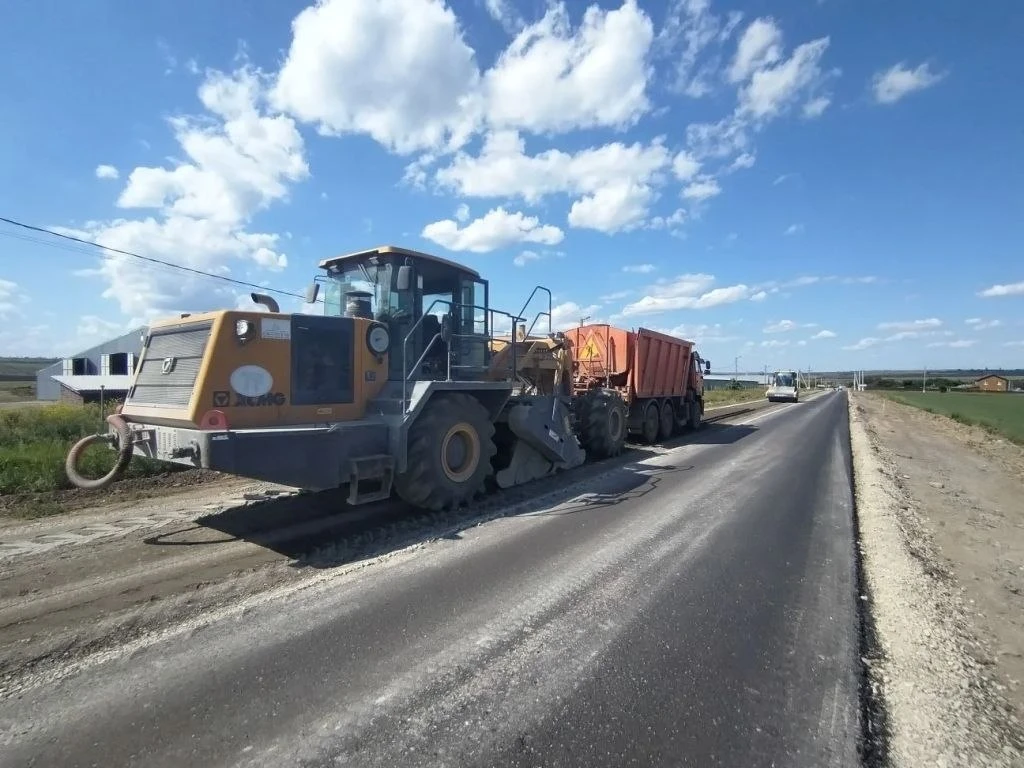Дороги в Каменском районе обновляются. С понедельника, 8 июня, водители в Каменском районе столкнули