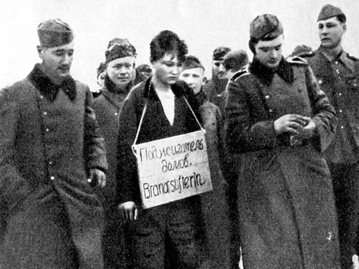 Пост №6. 🕯 ЗОЯ КОСМОДЕМЬЯНСКАЯ: ПОЧЕМУ ЕЁ ИМЯ СТАЛО СИМВОЛОМ ВЕЛИКОГО ПОДВИГА?

Знаете ли вы, что в