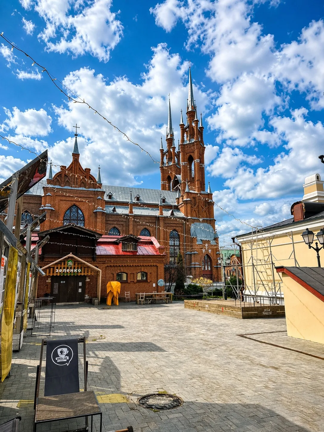 Ах, Самара-городок! ✨ 
Обзорная экскурсия для тех, кто готов влюбиться в город заново.

⛪ Самара — э