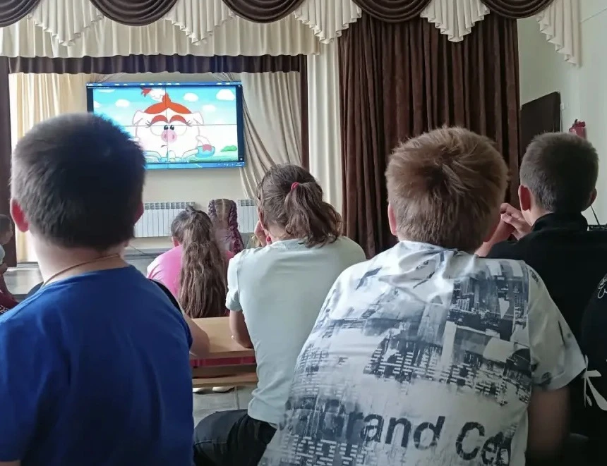☀️НАШИ ЛАГЕРНЫЕ БУДНИ☀️
 

Утро в лагере началось, как всегда, бодро — с зарядки! Ребята размялись, 