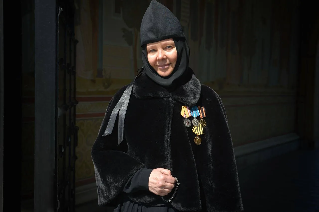 С воскресным днём, мои дорогие💐

Сегодня я расскажу вам об очень интересном человеке — монахине Ант