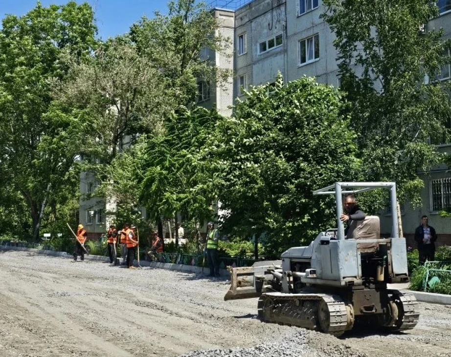 🏡В Хабаровском крае приступили к благоустройству дворовых территорий
⁣
Работы ведутся по программе 