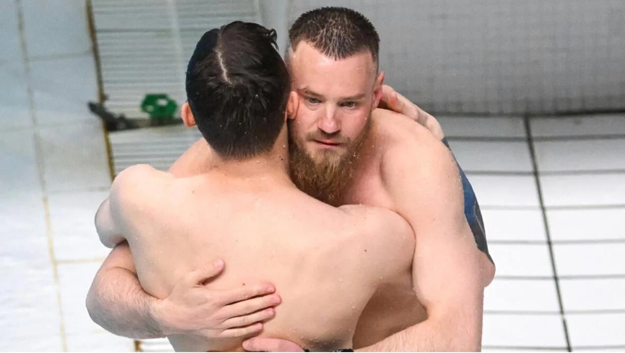 Кто из прыгунов в воду едет на ЧЕ в Париж❓

Вот он состав от ФВВСР ⬇️

Вышка: Александра Кедрина и Е
