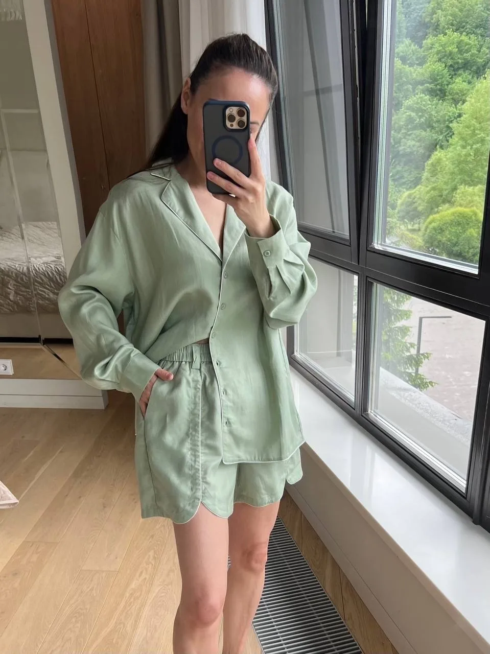 Классный костюм с шортами в нежном фисташковом цвете💚 Хорошая длина, на талии мягкая резинка, есть 