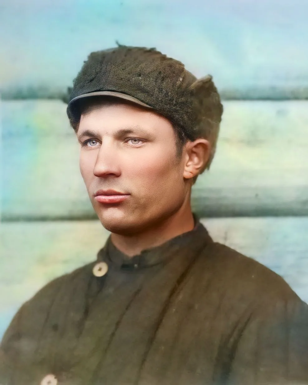 Сегодня 115 лет со дня рождения моего прадеда Кости, о военном подвиге которого я написала в «Белой 