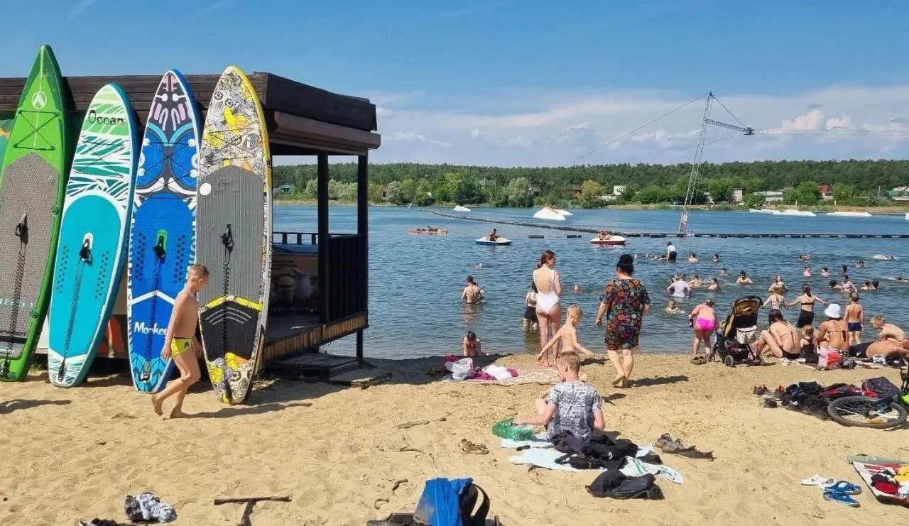 🏖 В Люберцах к лету подготовили 5 официальных пляжей

На всех зонах отдыха установили спасательные 
