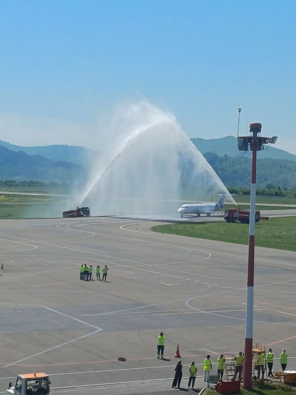 Отличные новости для всех любителей гор и путешествий! ✈️🏔️
В начале июня 2026 года международный а