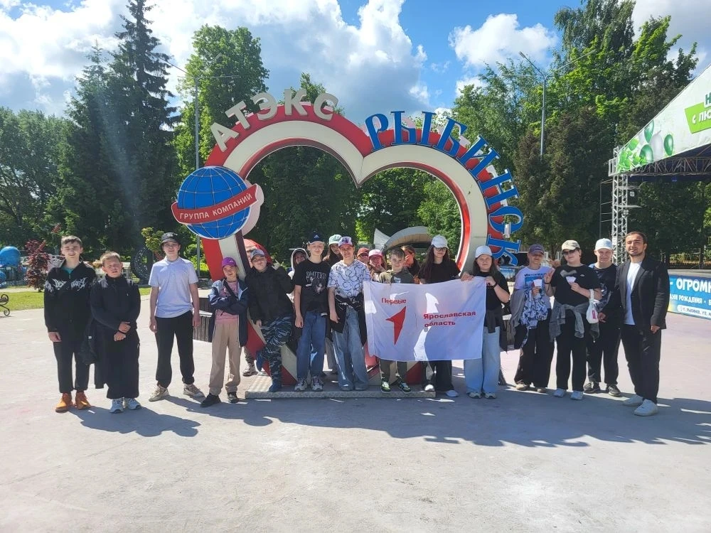 🌞ЛУЧИК

🏕️ Лето в школьном лагере — это время, когда каждый день наполнен смехом, новыми открытиям