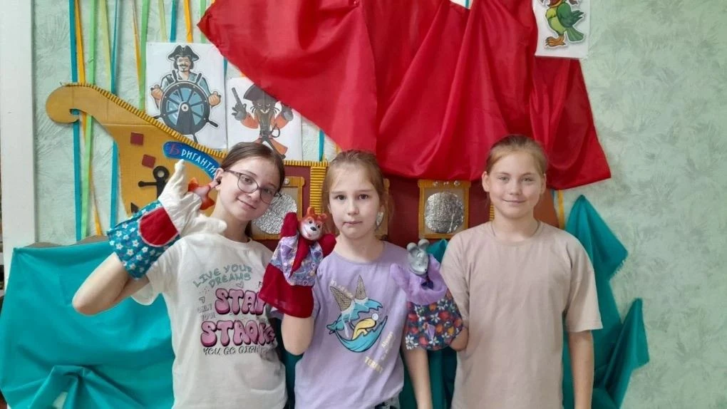 Яркие события третьего дня летней смены ✨

🐦 Сотрудник музея Торум Маа в увлекательной форме расска