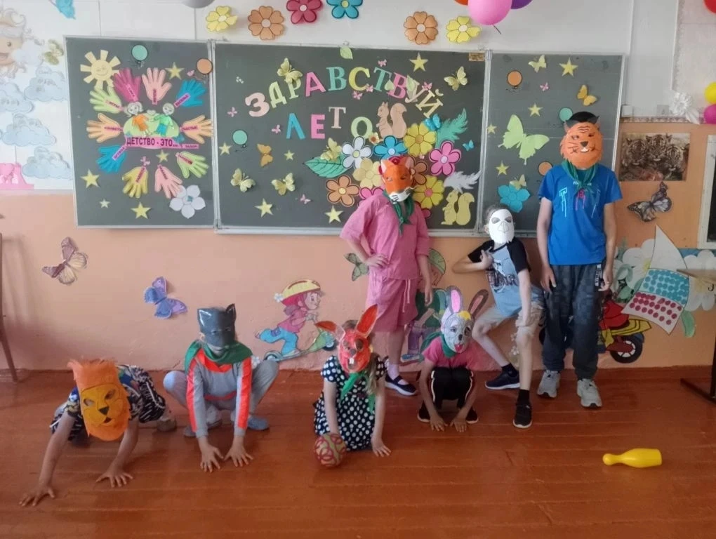 Пушкинский слог, смех до упаду и заряд бодрости! ☀️📚

Четвертый день нашего летнего марафона снова 