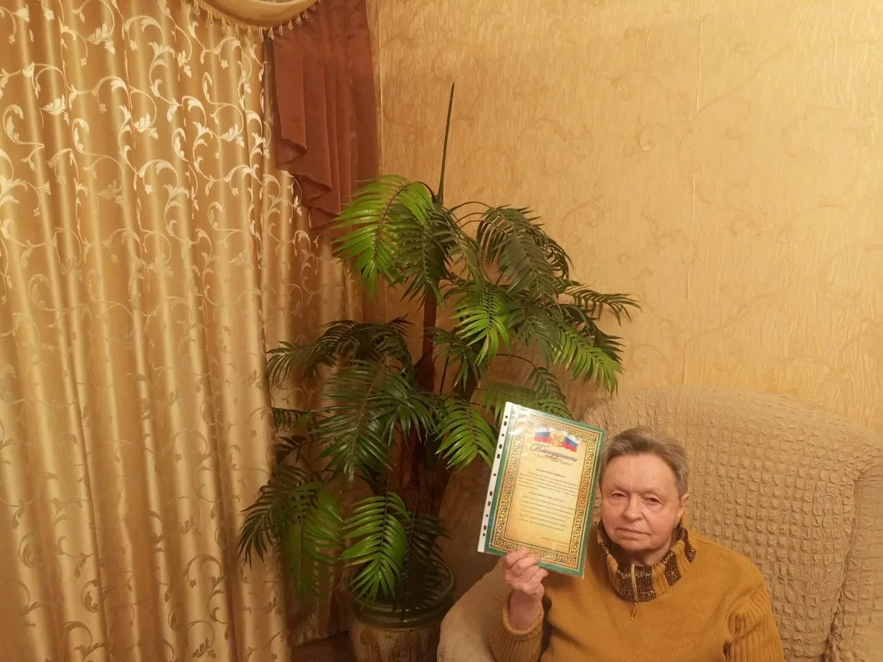 Марафон поздравлений с новогодними праздниками ветеранов педагогического труда продолжается. В предд