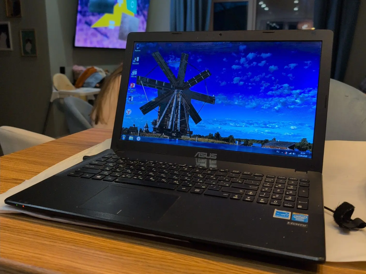 Ноутбук Asus X551C 
Цена 3500₽ (Цена снижена! Без торга!)
В хорошем состоянии и полностью рабочий. О