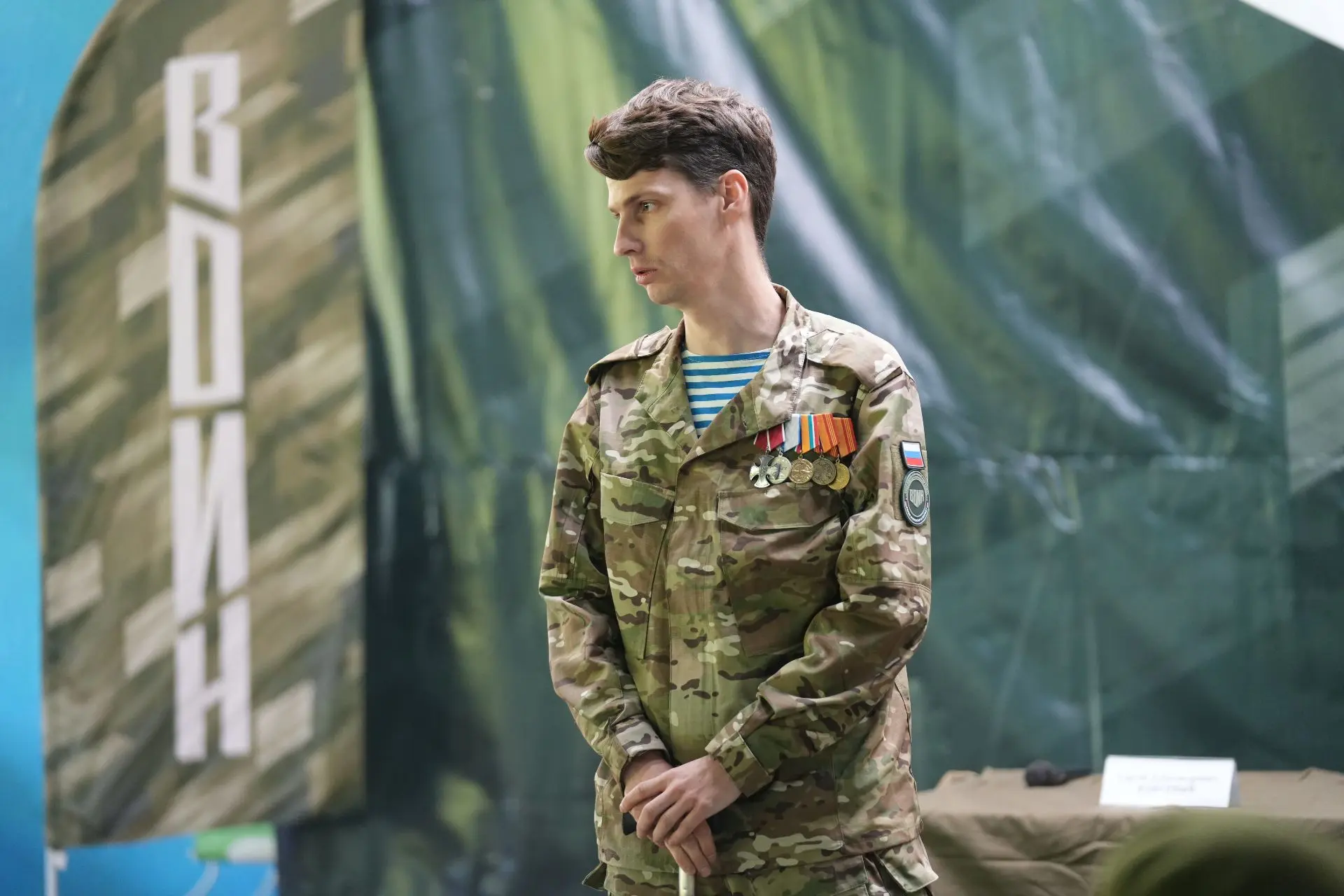 «Время юных героев»: встреча с героем СВО 🎖️🇷🇺

На военно-патриотической смене «Время юных героев