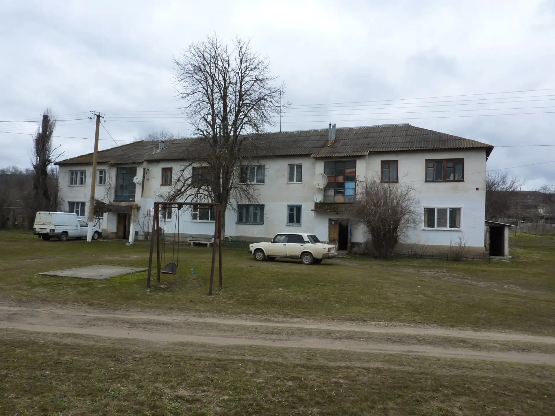 Продается 1-комн. квартира, 27,3 м² в п. Рогатая Балка за 420 т.р. со всей обстановкой с индивидуаль