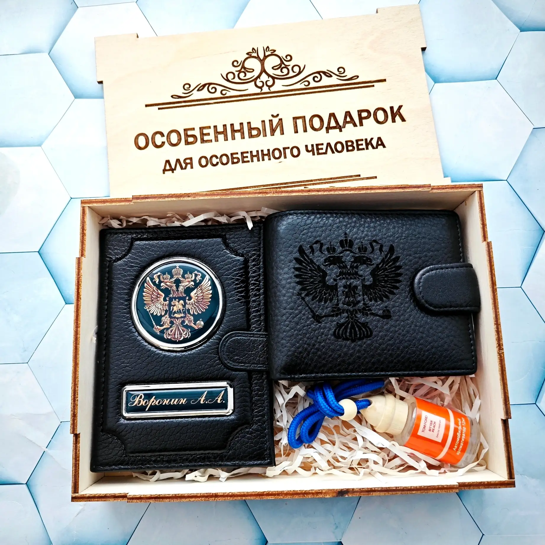 Приятно познакомиться!
Мы сообщество Индивидуальных подарков ArtCar!
У нас Вы можете заказать обложк