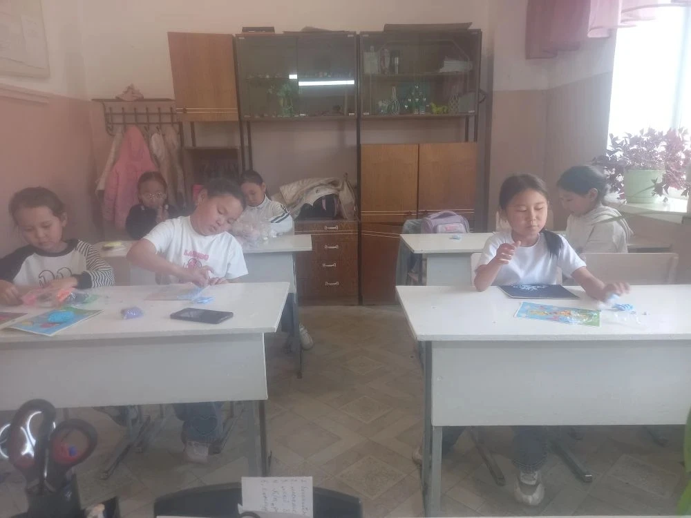 🎨 Пластилинография: творчество, которое оживает в руках!

Пластилинография — это удивительная техни