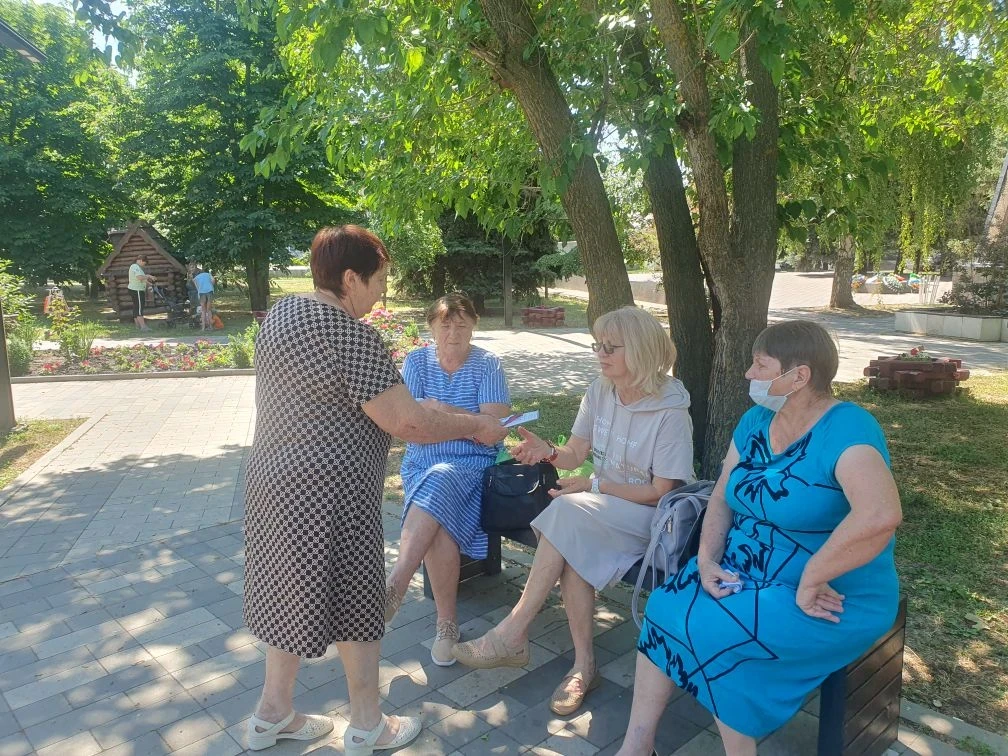 Акция «Российский триколор».
12 июня мы будем отмечать День России — это праздник любви и уважения к
