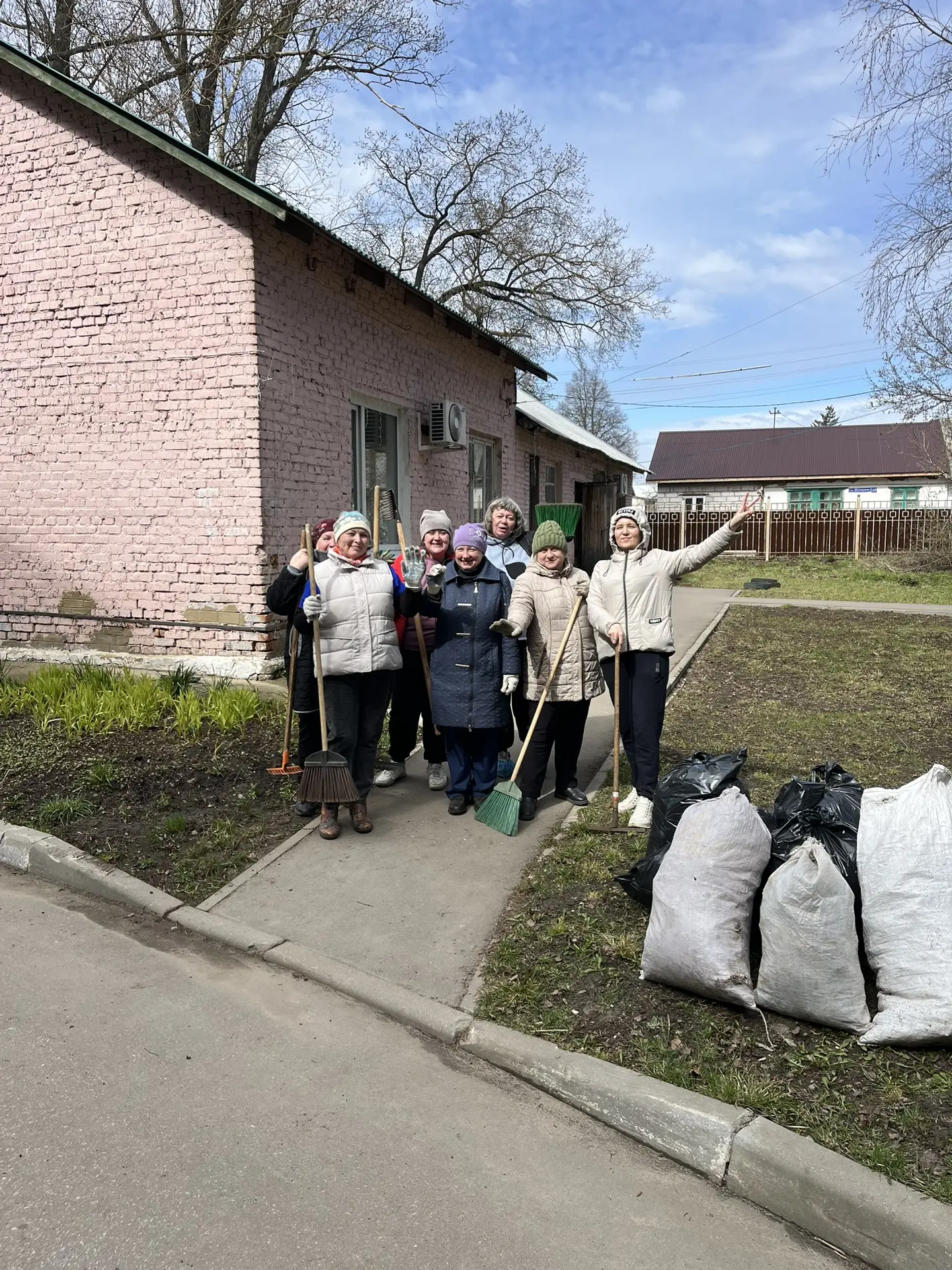 Сегодня коллектив Киреевской ЦРБ принял участие во Всероссийском субботнике, завершившем месячник чи