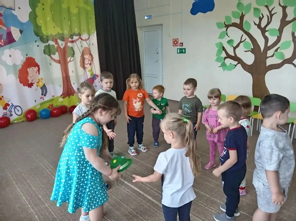 ☀️ Первый день лета в нашем детском саду прошел ярко и активно! Мы отметили День защиты детей большо