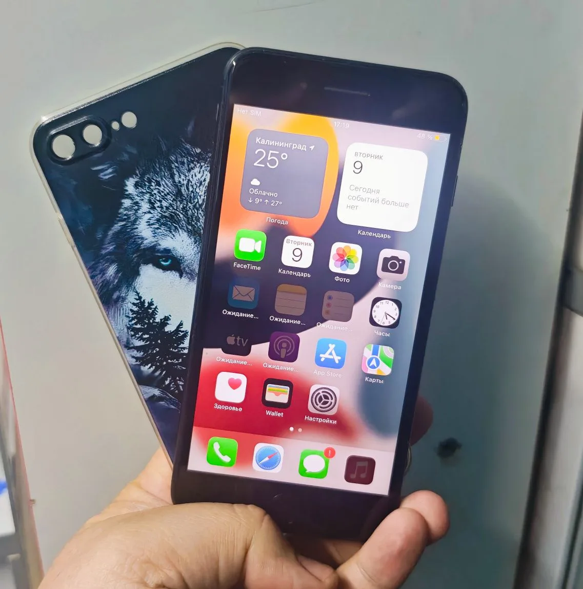 Здравствуйте, в продаже iPhone 7 plus на 32 гига, в черном цвете.
Не работает touch id, сама кнопка 