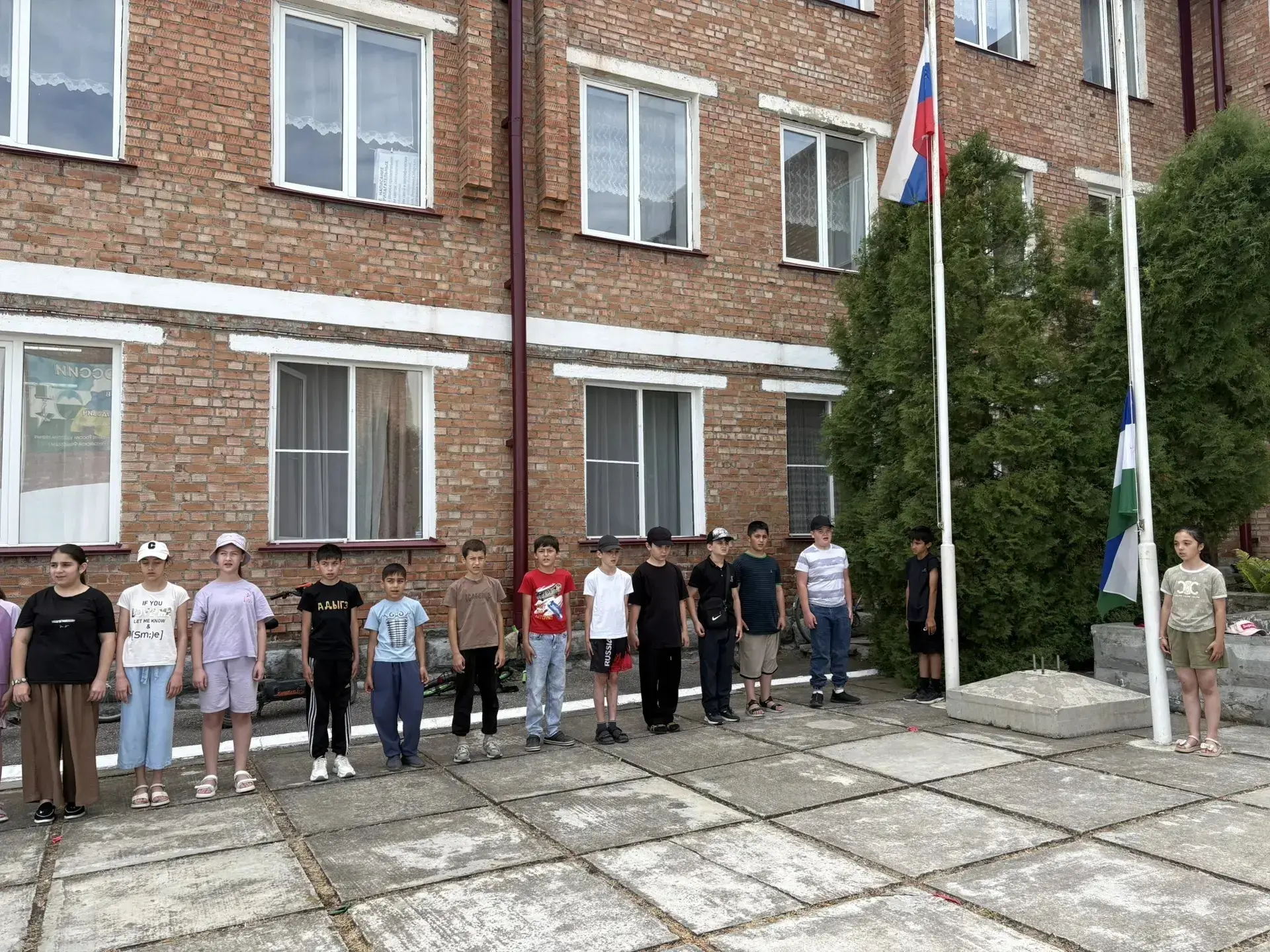 ДЕНЬ НЕЗАВИСИМОСТИ РОССИИ🇷🇺
Пришкольный лагерь наполнился гордостью, радостью и патриотическим дух
