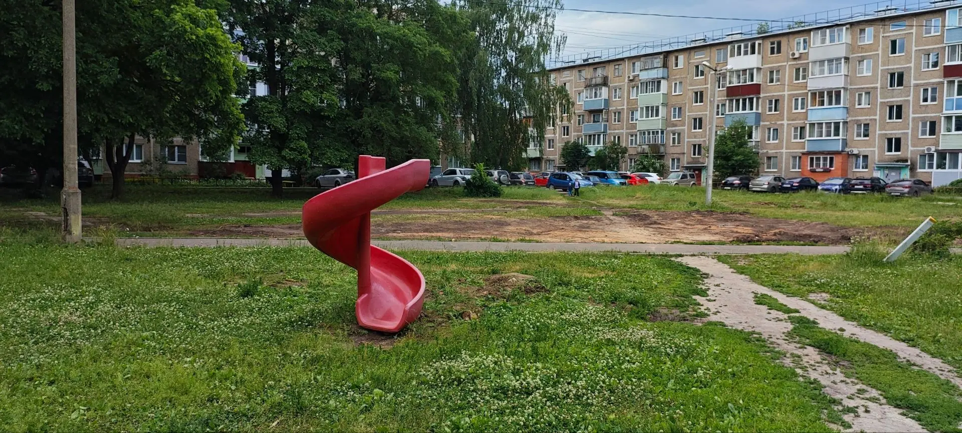 #Луховицы,двор ул. Жуковского 31.Арт-объект