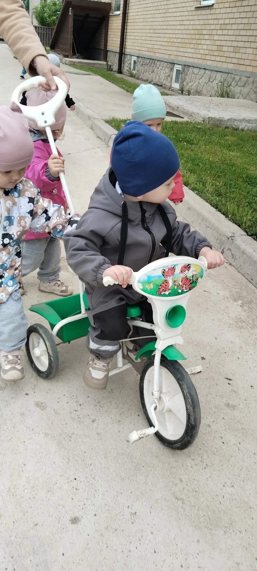 🚲 Колеса, педали, руль: как наши воспитанники знакомились с миром велоспорта 🚲

📅 3 июня во всем 