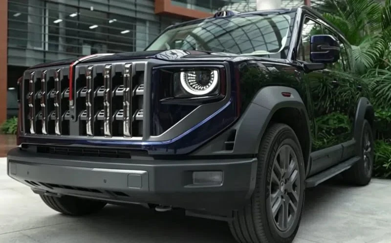 Hongqi выпустил новый рамный внедорожник G919 

Компания Hongqi официально представила новый внедоро