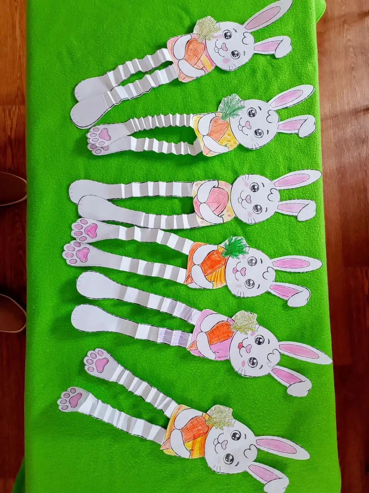🐰ХИТРЫЙ ЗАЙКА
🌈Старшая группа "Радуга"
👋Воспитатели: Лариса Леонидовна, Альфия Марсовна 

✂️Педаг