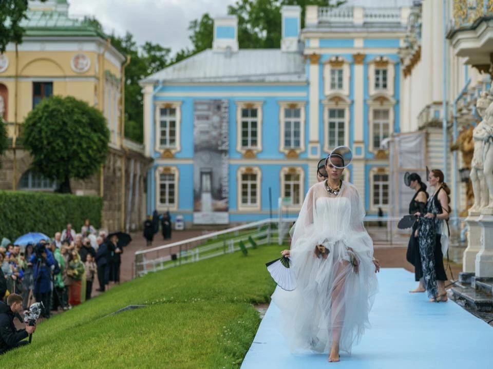 🎭 Екатерининский парк превратят в огромный театр под открытым небом

В Царском Селе вновь пройдет а