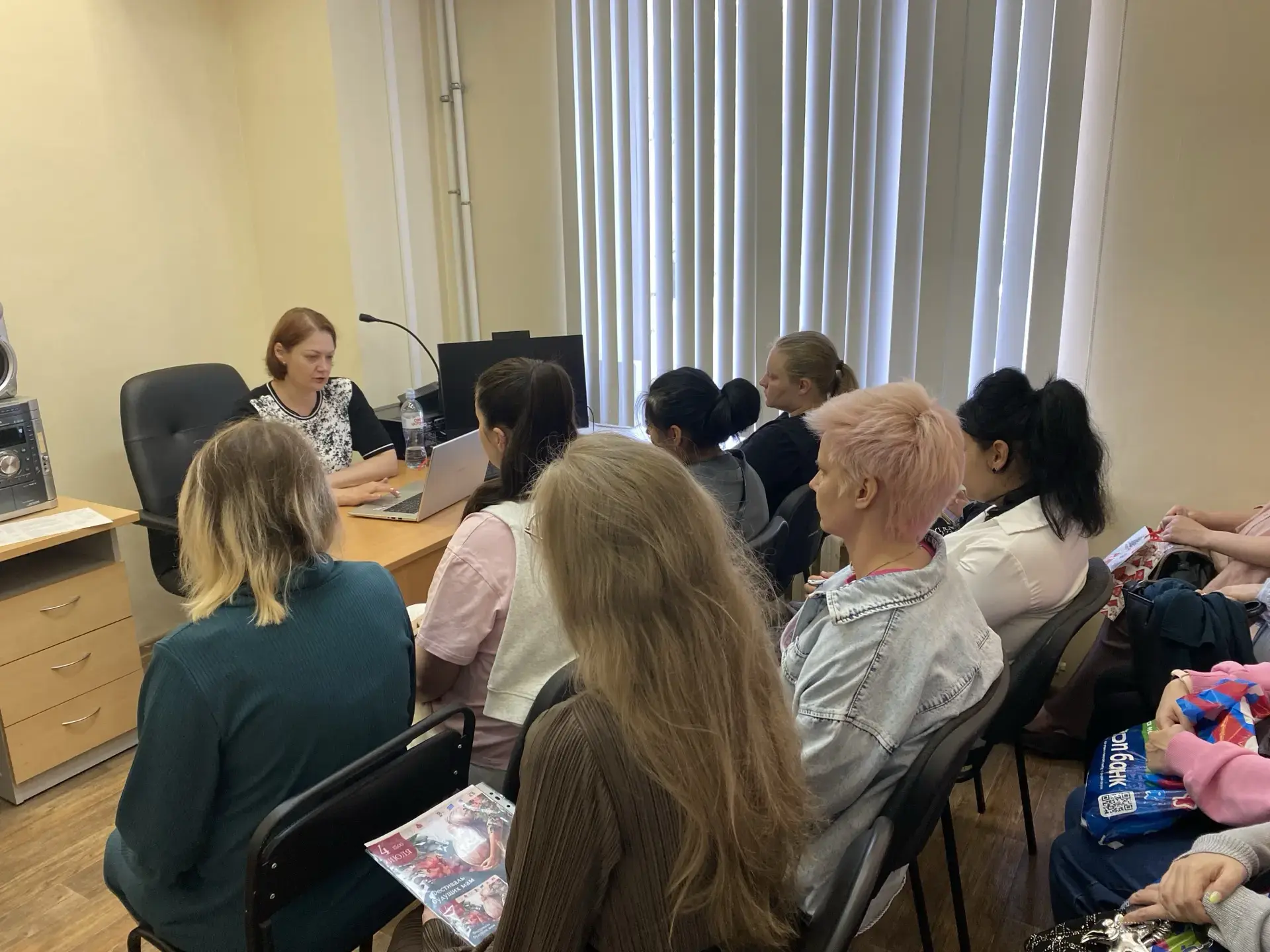 В Чехове прошел выездной день открытых дверей Видновского перинатального центра. 

На встречу с заве