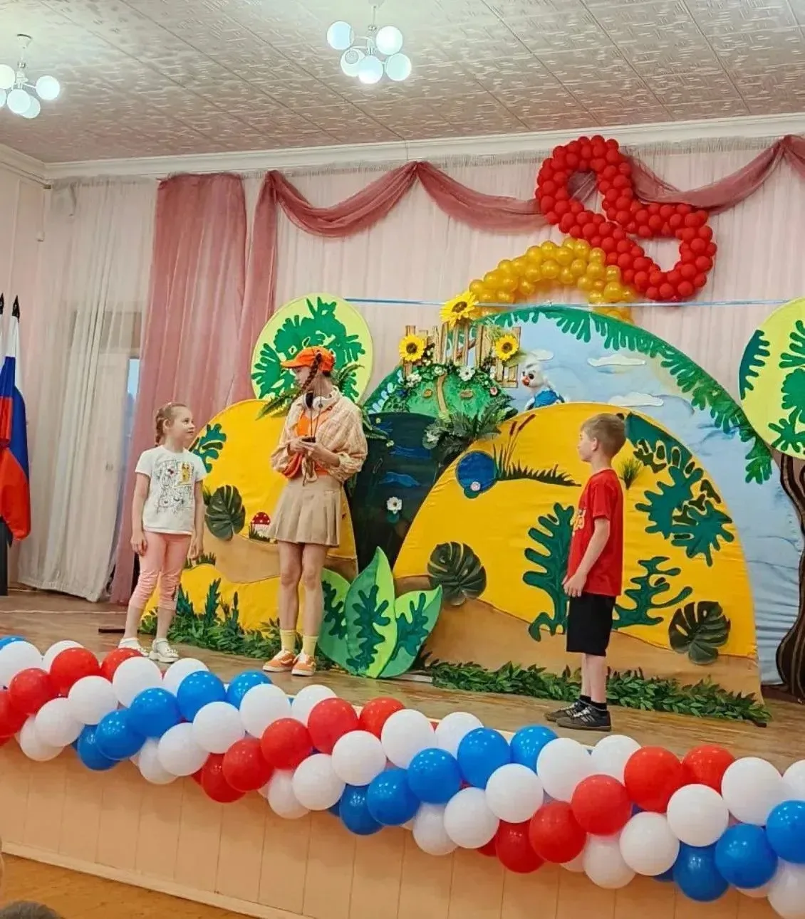 Жаркий спортивный привет шлет всем ДОЛ "Солнышко"! Мы с самого утра на спорте! Зарядка - отличное на