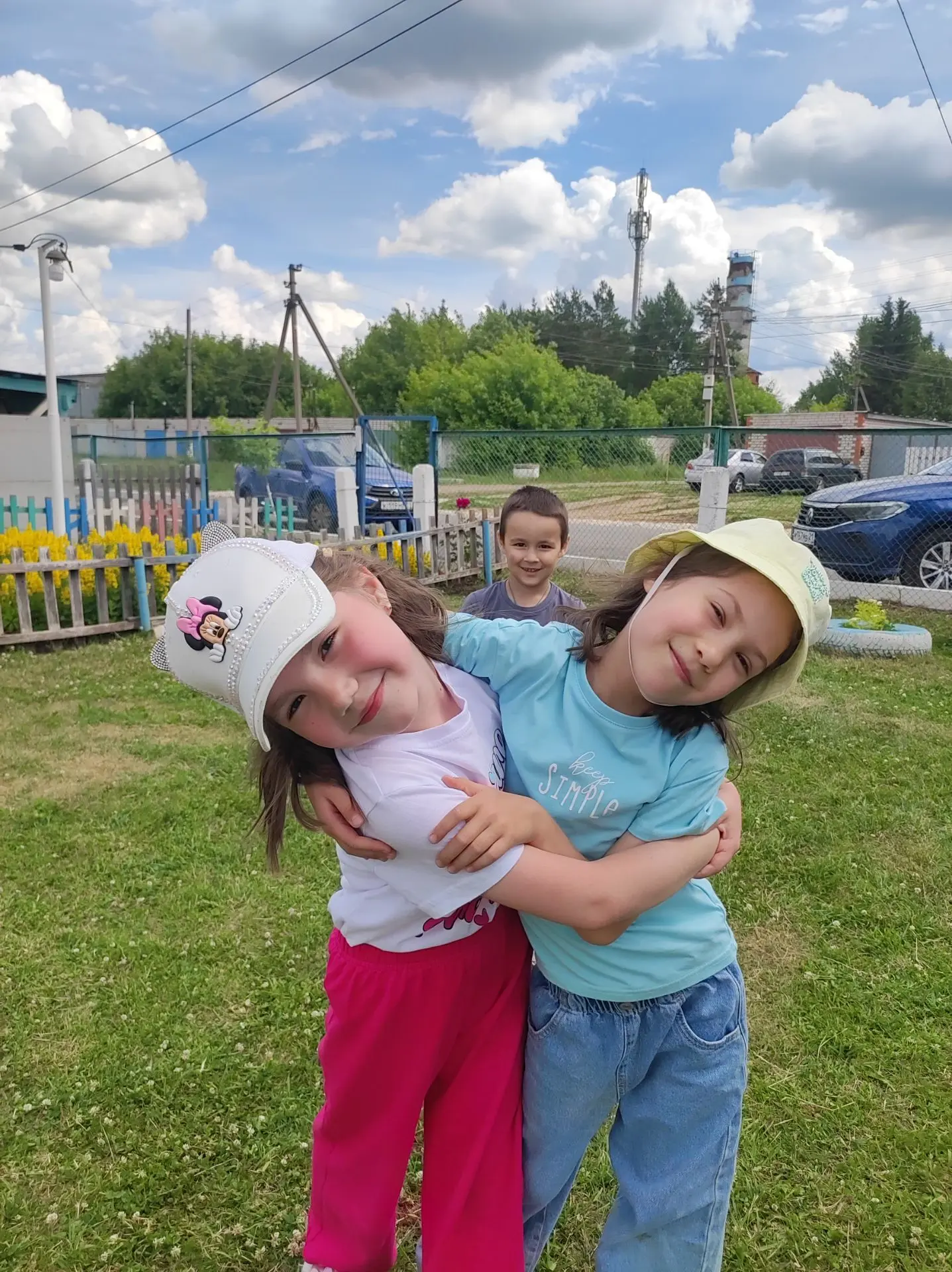 Лето, жара и весёлые панамки! 🌞👒

💢Друзья, лето в самом разгаре, а это значит, что солнышко припе