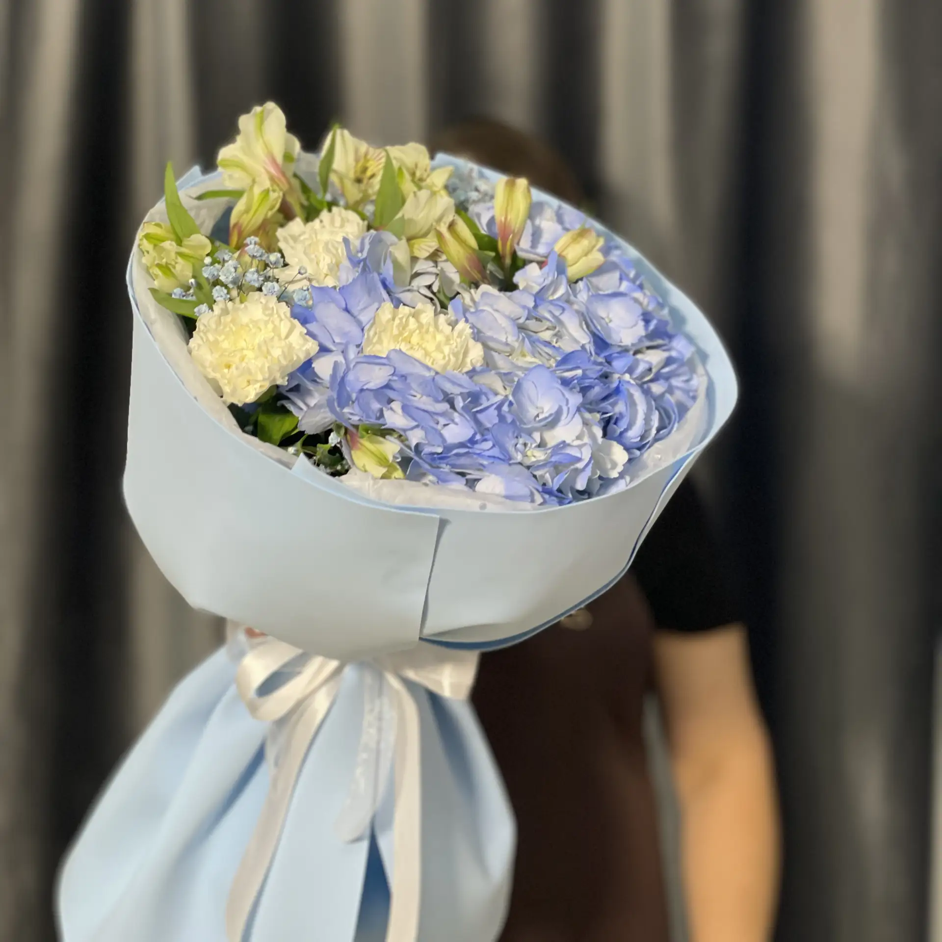 🌺 Свежий букет — лучший способ сказать «я думаю о тебе» без слов!

В нашем магазине — сочные гортен