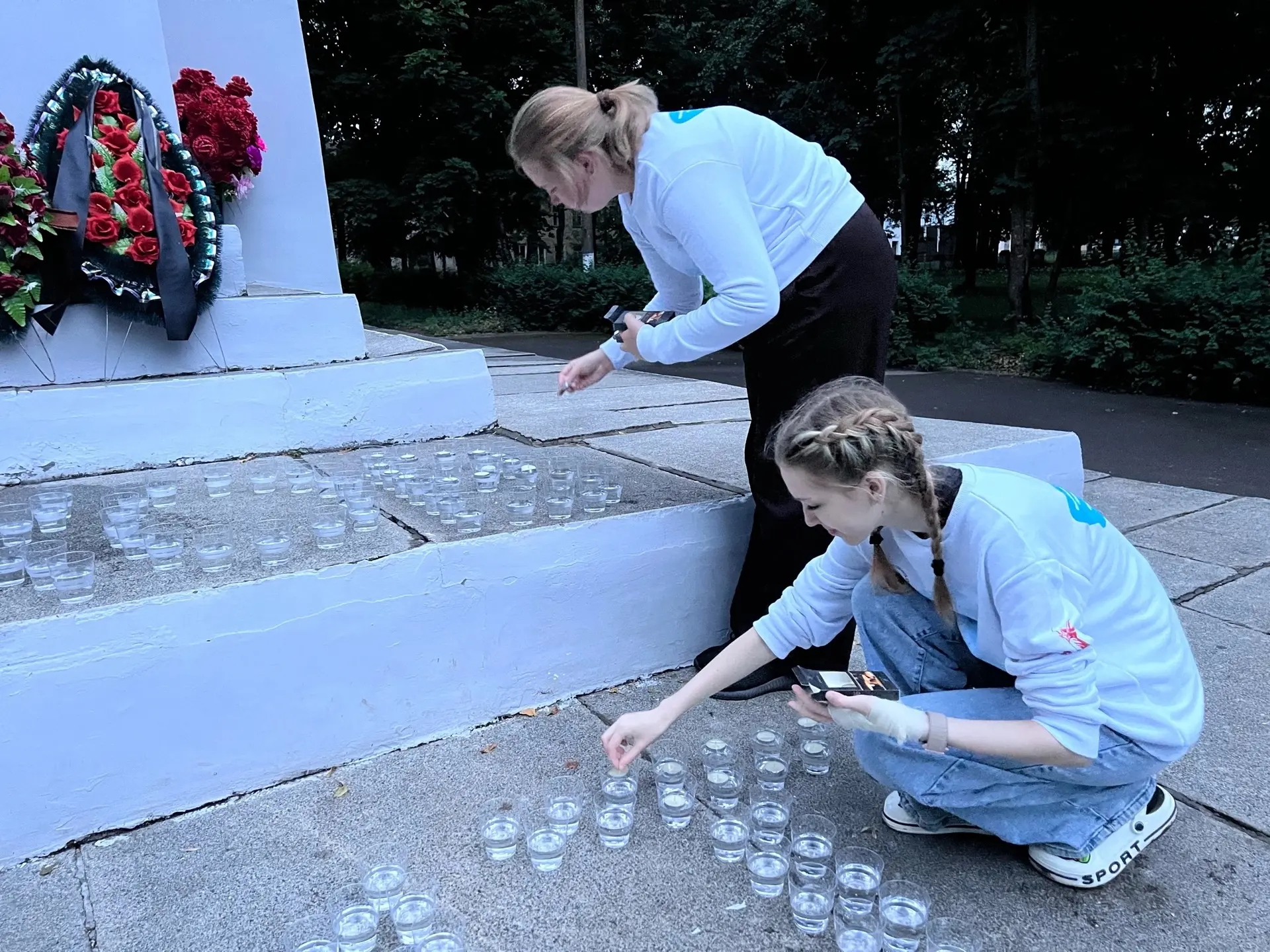 В Дня памяти и скорби в Осташкове прошла Всероссийская акция «Свеча памяти».

У Памятника Партизанам