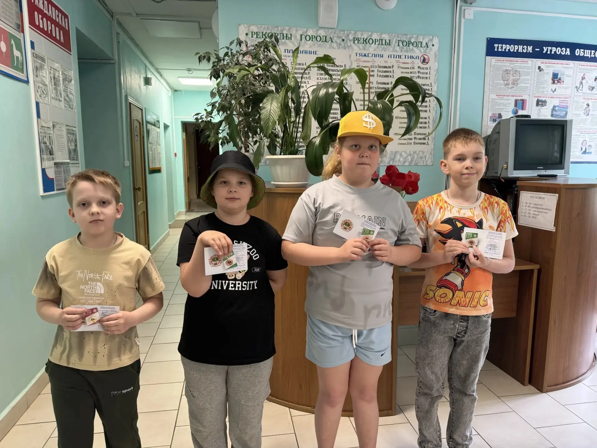 ✨Наши юные спортсмены продолжают получать  знаки отличия ГТО!
✨Воспитанники отделения плавания  трен