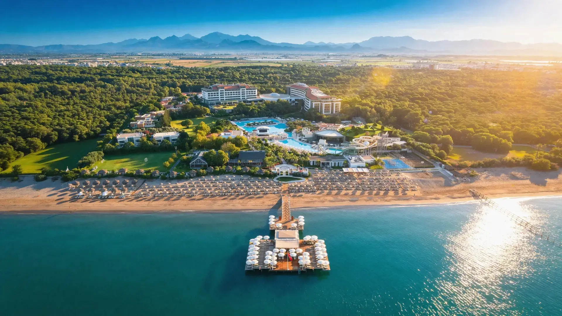 Идеальный турецкий отель в сердце Средиземноморья

Встречайте 🏨♥️ Ela Excellence Resort Belek — шик