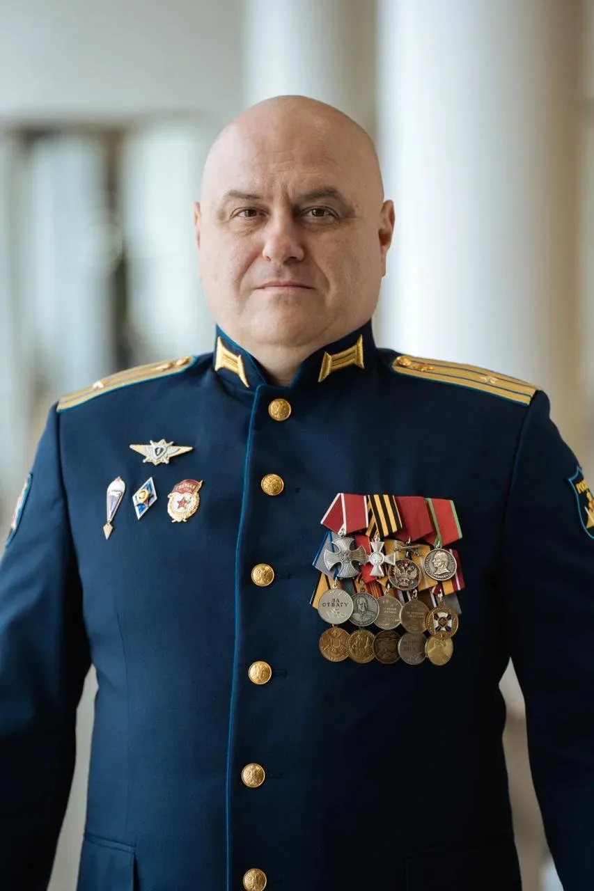 ⚡️Назначение среди выпусников программы «Время героев»

Кавалер двух орденов Мужества, участник прог