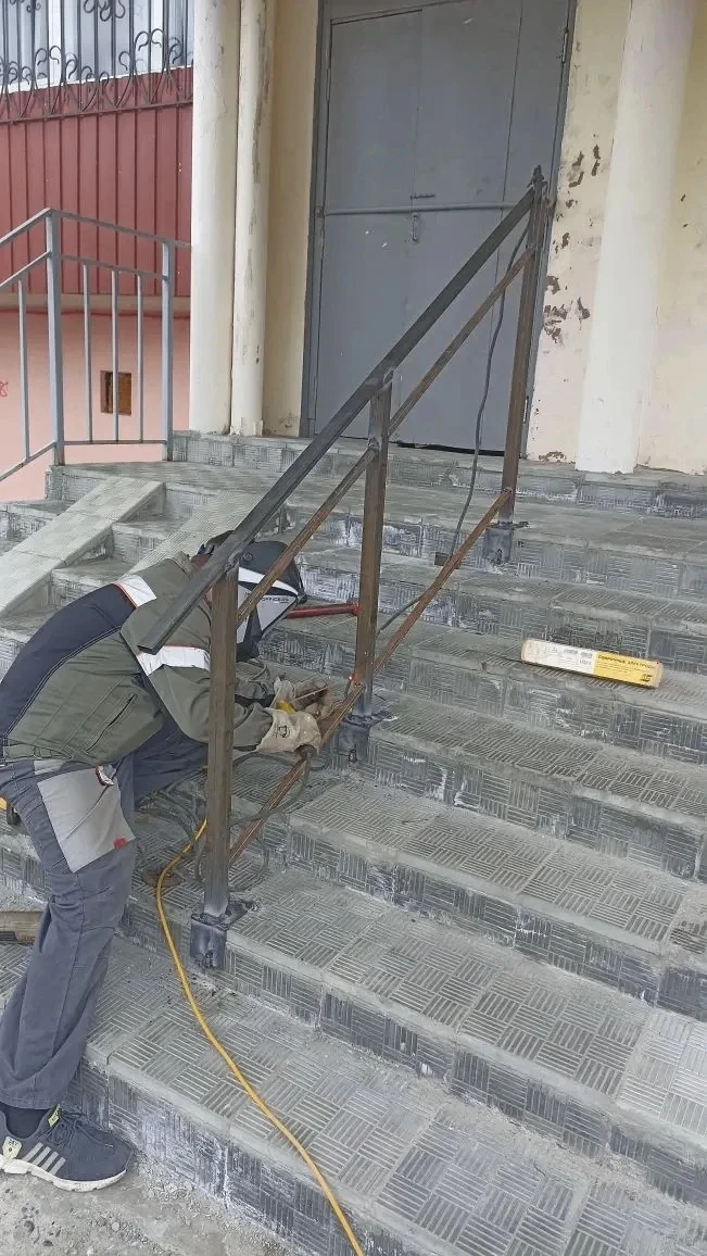 🔨 Лето для плотников — горячая пора!

Пока жители наслаждаются теплыми днями, наши плотники трудятс